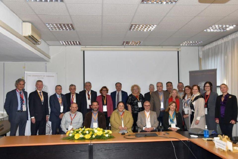 panepistimiaUSA episkepsi