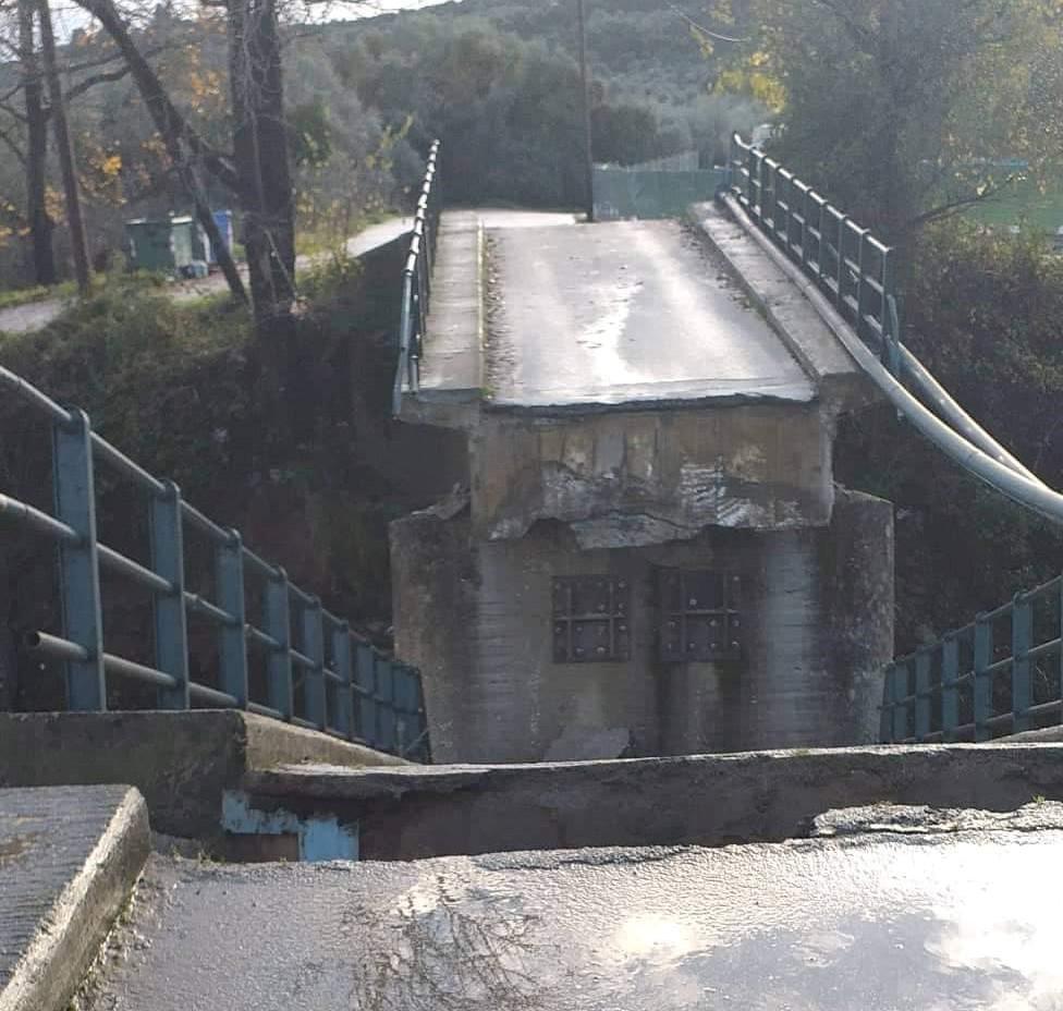 Κατολισθήσεις και διακοπές ρεύματος από το πέρασμα της "Γαία" 52 gefira kompoti