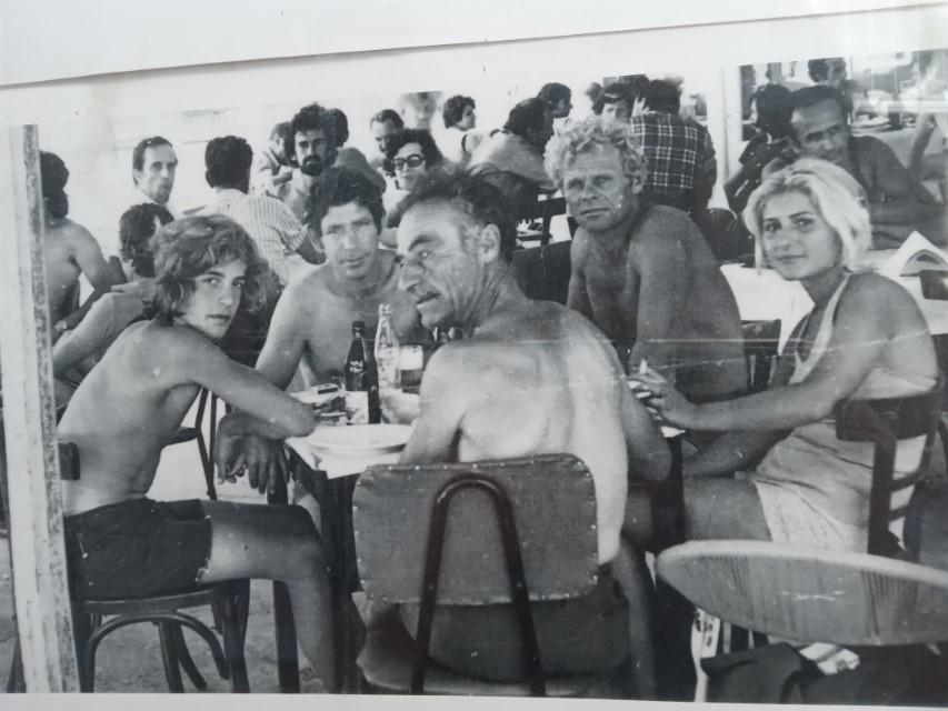 Κένεντι ΑΣΠΡΟ ΜΑΥΡΟ 02122022 Custom