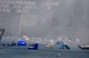 Κίνδυνος τιμωρίας για ΠΑΣ λόγω της διακοπής 54 σπασμενες καρεκλες