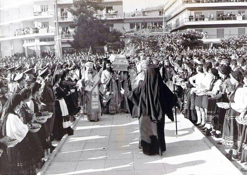 ΑΣΠΡΟ ΜΑΥΡΟ 14012023