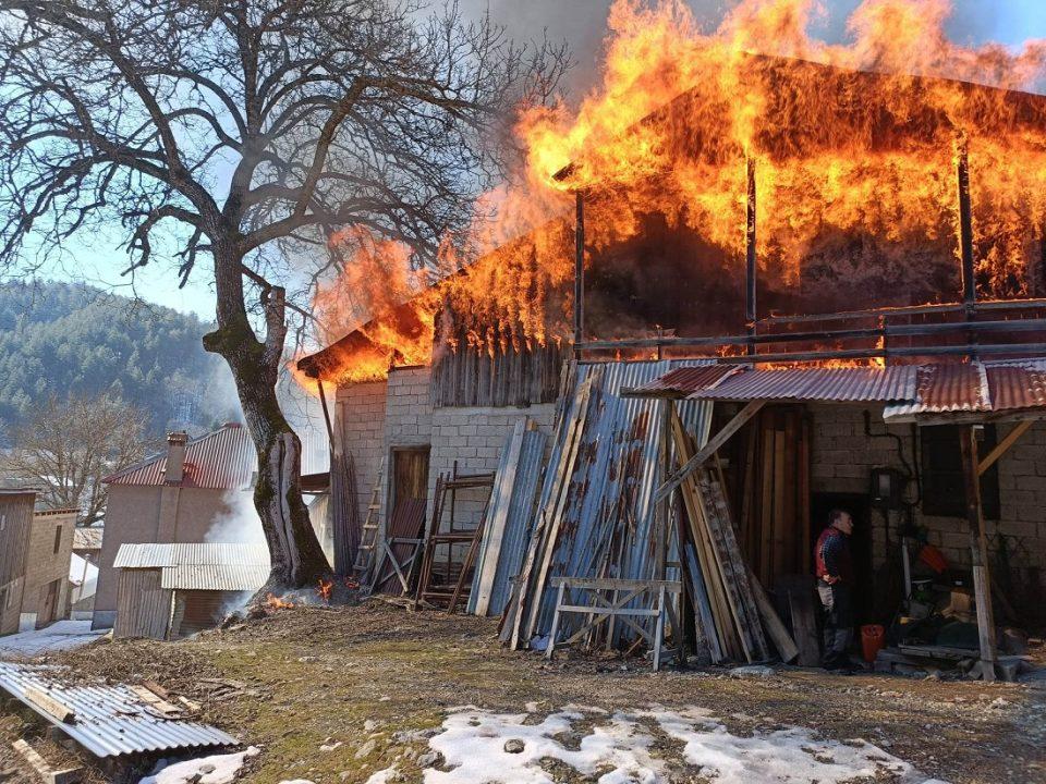 fwtia spitiavovousa 7