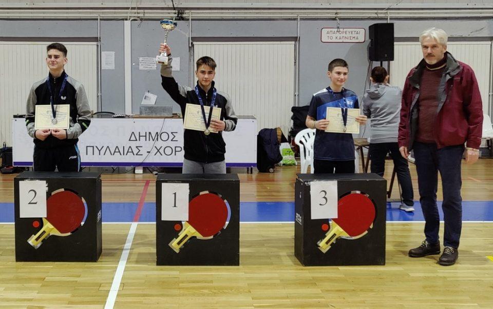 kosmas xryso pingpong 1