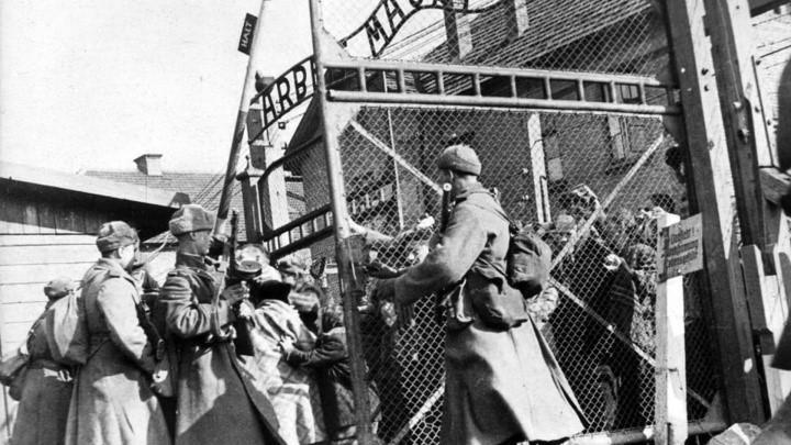 απεευθέρωση Άουσβτς σοβιετικός στρατός