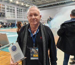 Η Ομοσπονδία βόλεϊ βράβευσε τον Δημήτρη Αντωνιάδη 55 Δημήτρης Αντωνιάδης