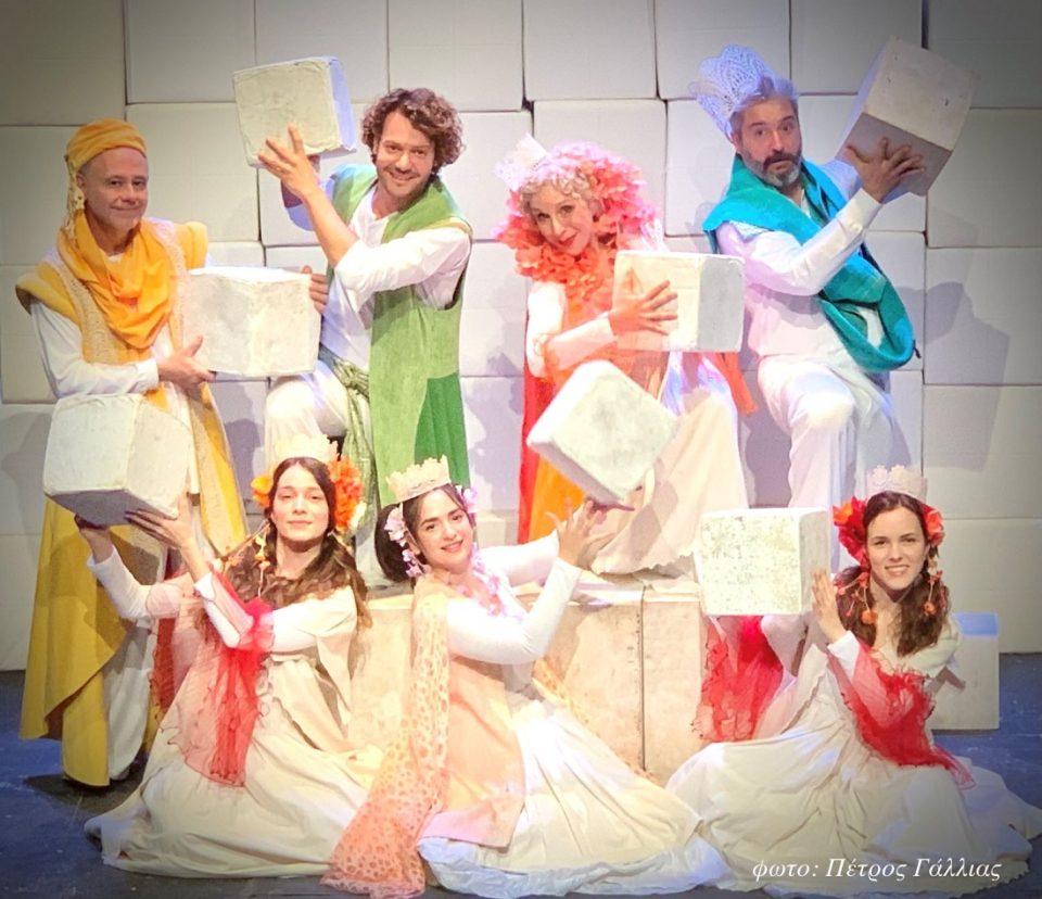 Paramythi xwris onoma Rouggeri 1