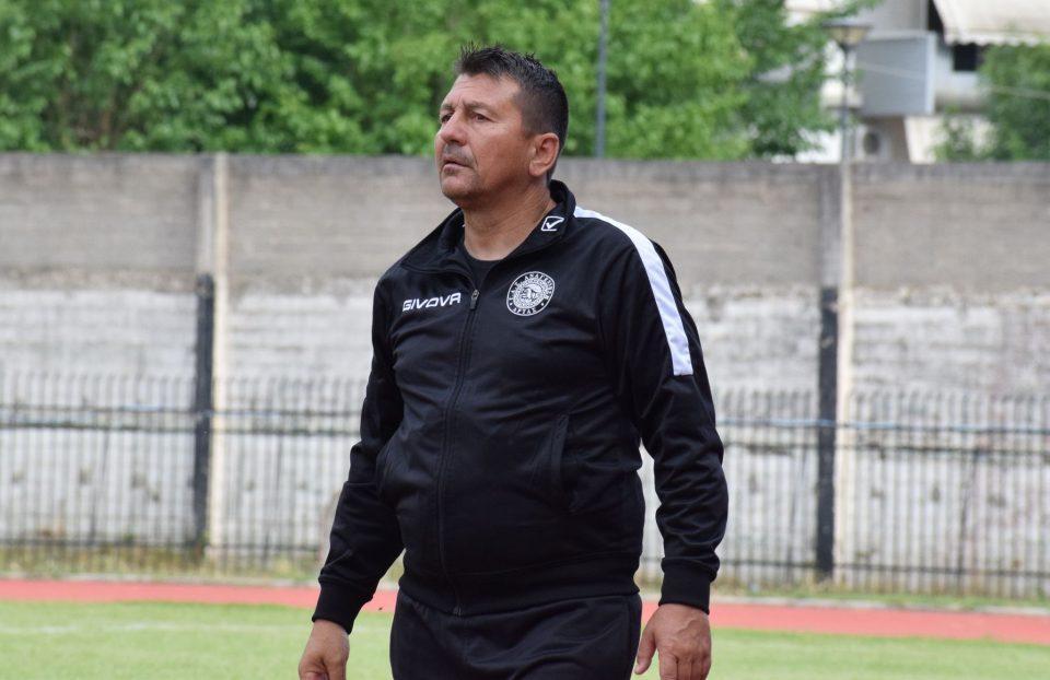 Δημ Θώδης κοουτς Αναγέννησης