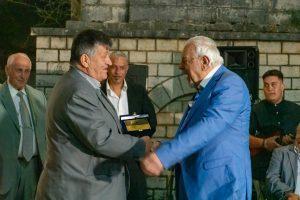 Καψαλης δημαρχος Πετρολουκας βραβευση