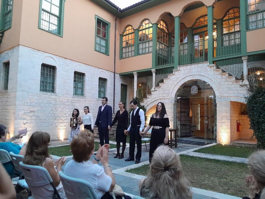 ΦΩΝΕΣ ΗΠΕΙΡΩΤΩΝ Custom