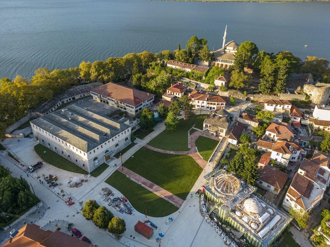 Ολική μεταμόρφωση της πλατείας Γλυκήδων 57 Parko Politismou drone