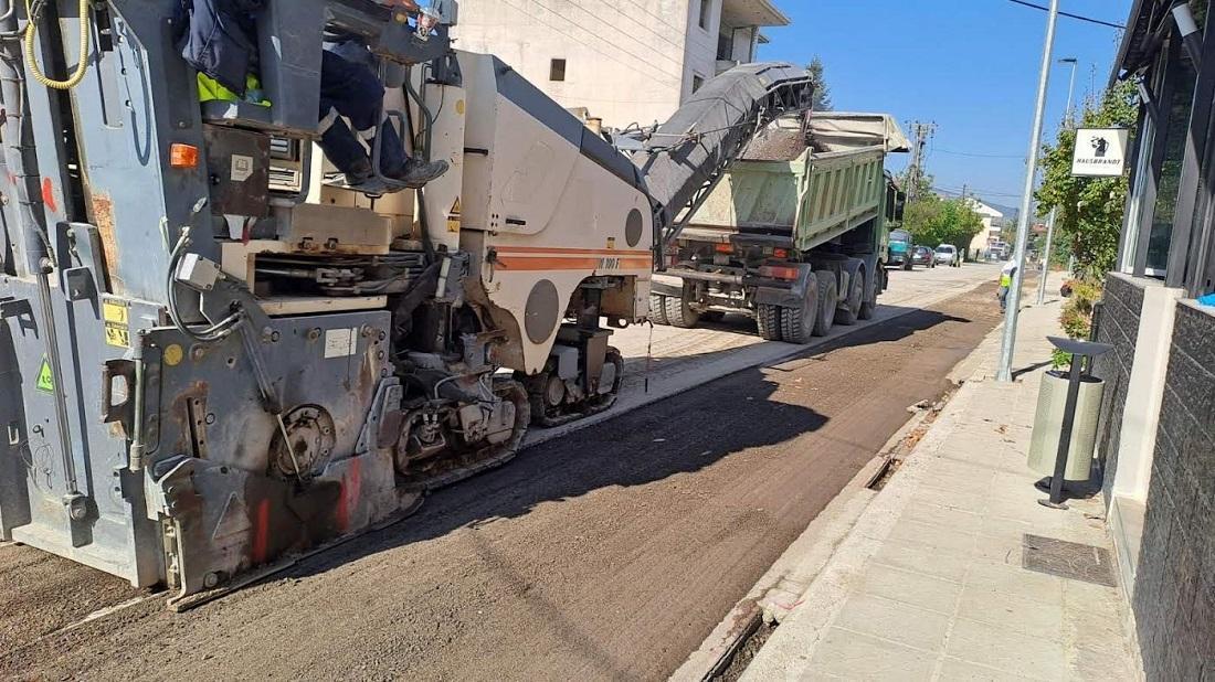 Εργασίες ασφαλτόστρωσης στον μεγάλο δακτύλιο 54 konstantinidi