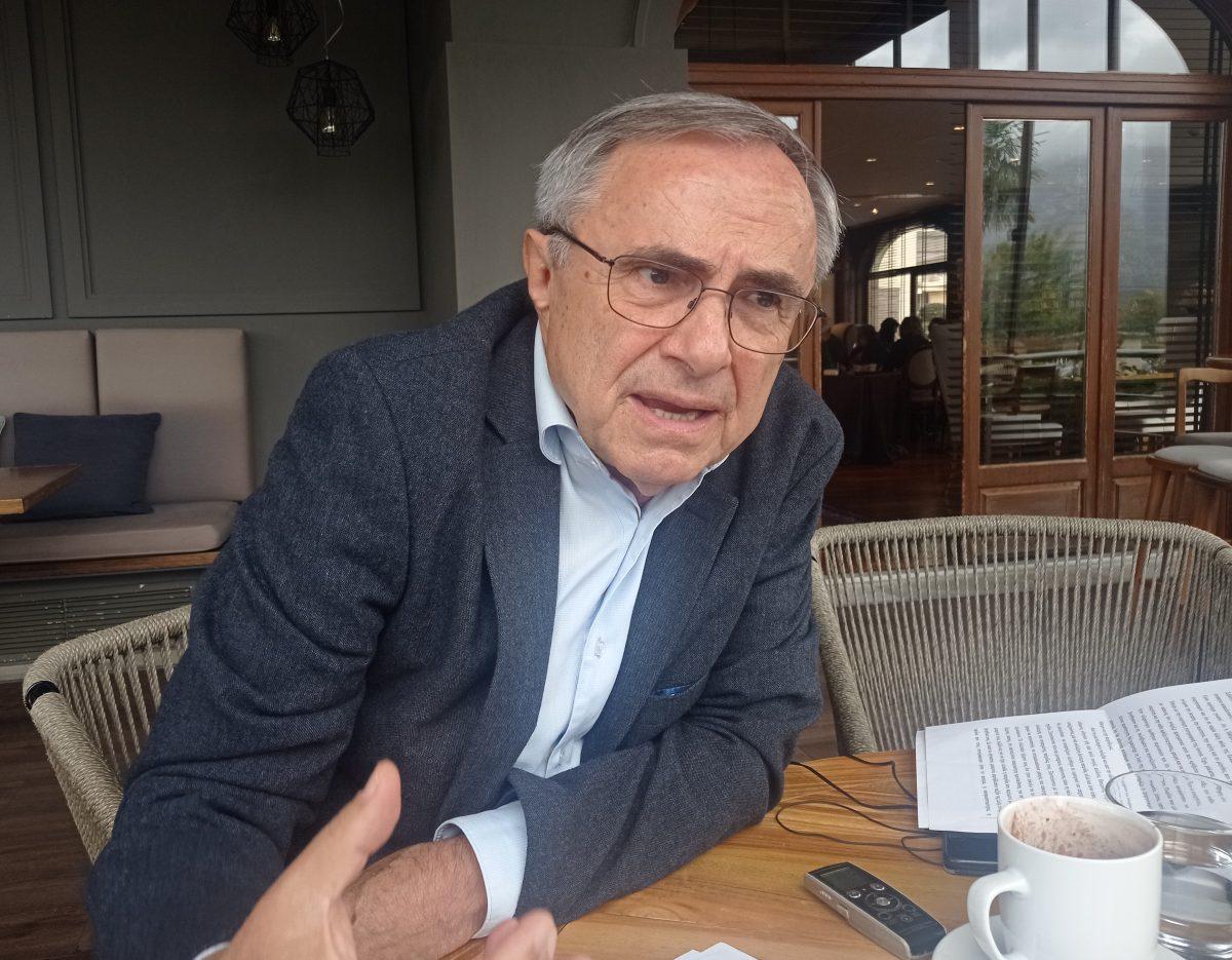 Γεώργιος Καψάλης καθηγητης scaled