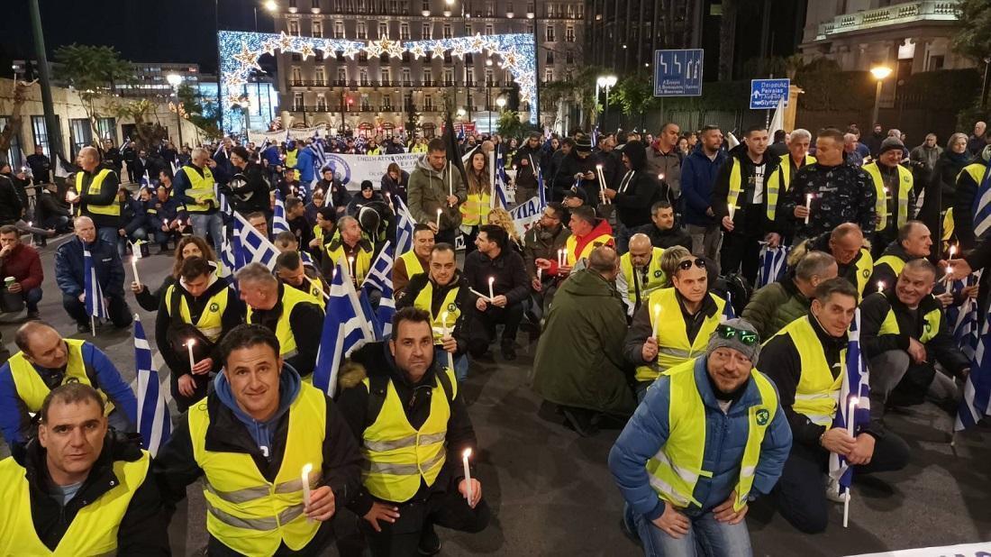 Στην κόψη του ξυραφιού, αλλά χωρίς επίδομα επικίνδυνης εργασίας 54 Enstoli Kinitopoiisi Athina 1