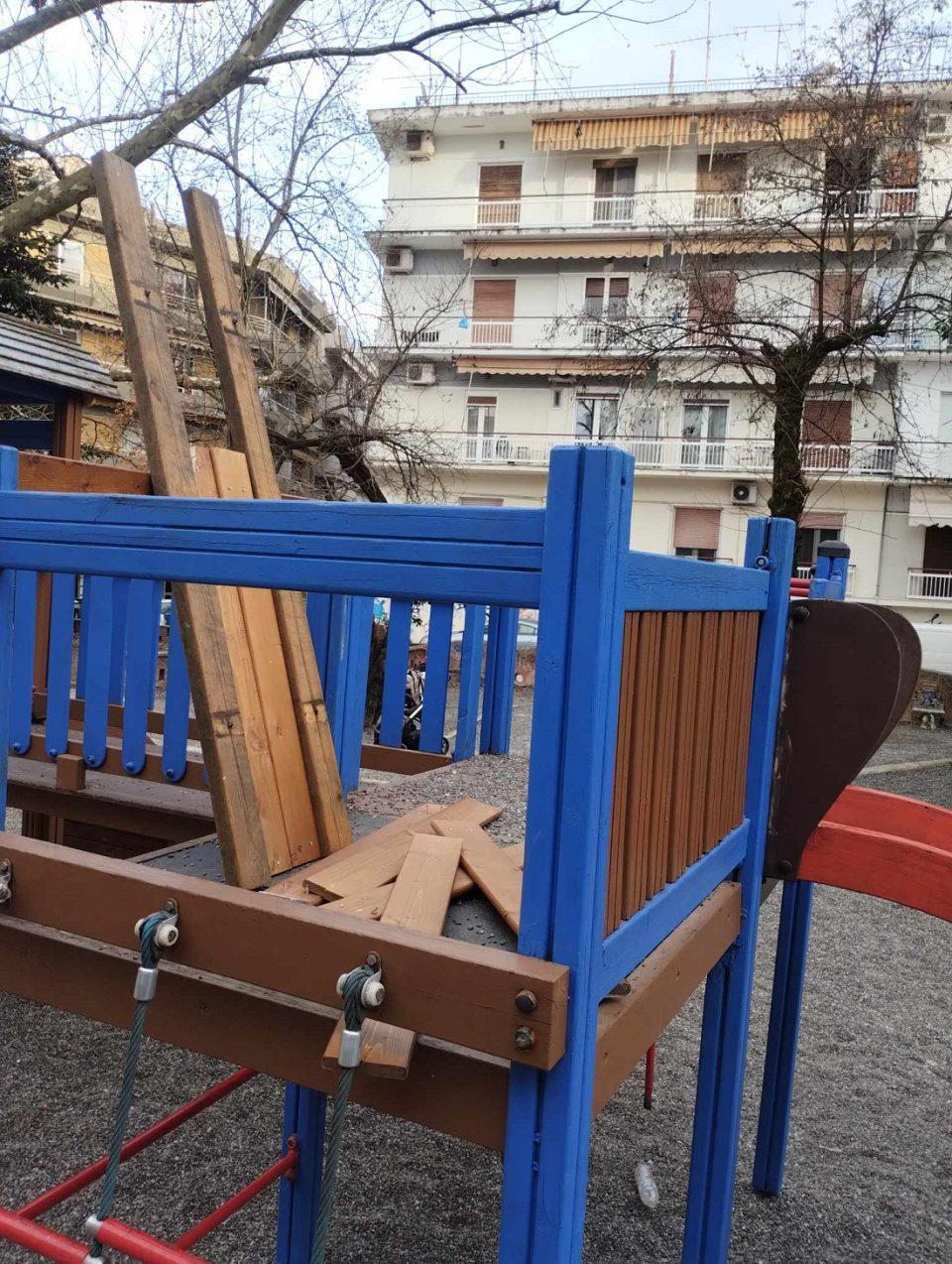 Vandalismoi paidiki Tzavela 1