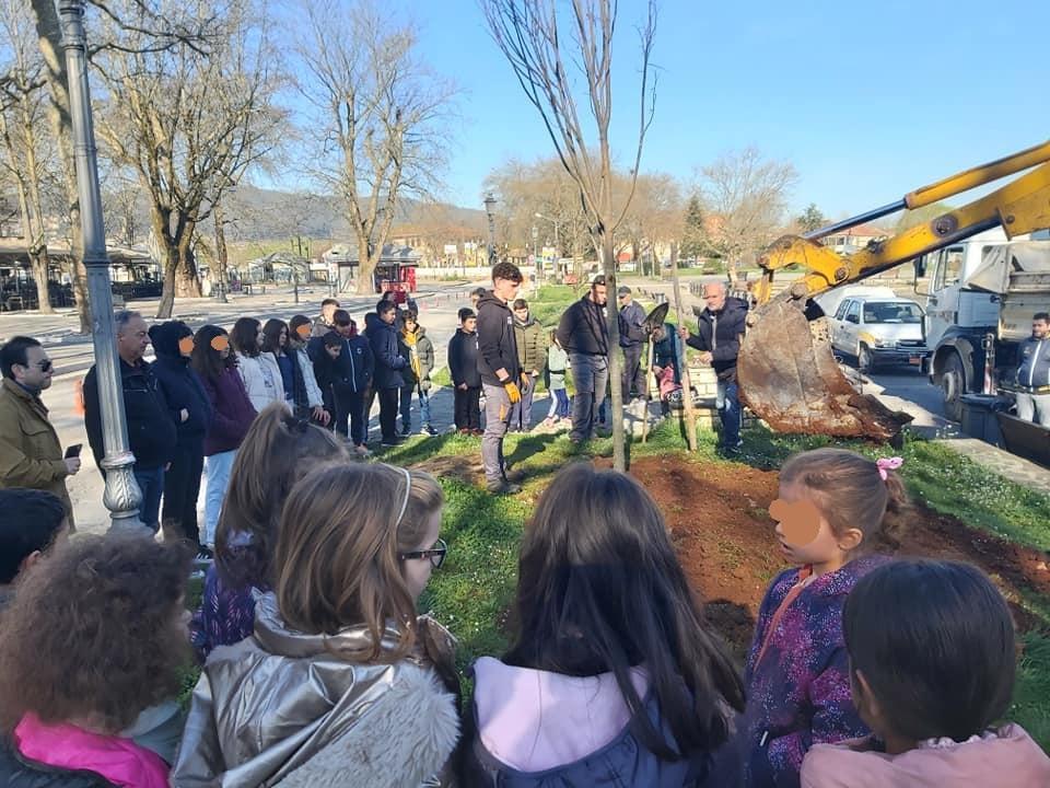 Dentro PerivallontikisEkpaidefsis 1