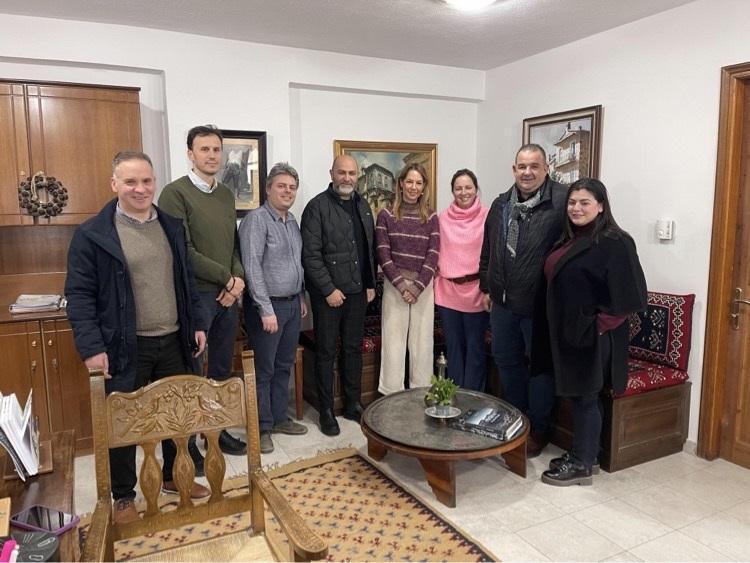 enosi xenodoxon averof