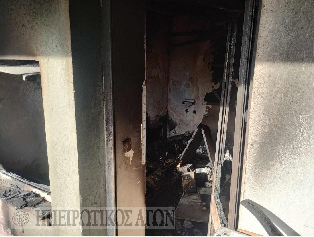 Foititiki Estia Fwtia Eswteriko 6