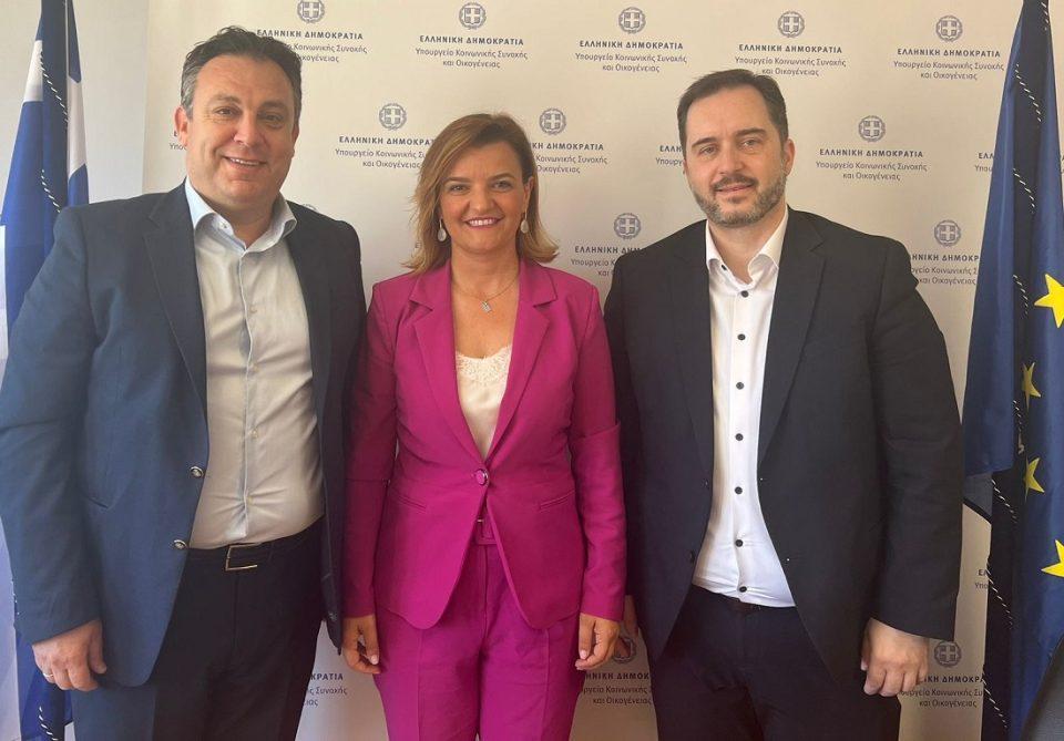 Kefala OKANA Theoxaris