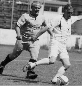 ΙΣΤΟΡΙΕΣ ΡΕΤΡΟ: Οι δικηγόροι Ιωαννίνων κόντρα στους διεθνείς του ΠΣΑΠ 51 Μάνθος Παργανάς Τότης Φυλακούρης 5 6 2006 Γιάννινα