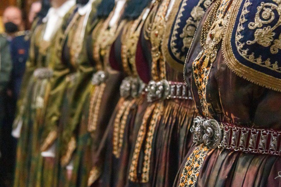 stoles xoreftiko Lykeio Ellinidwn