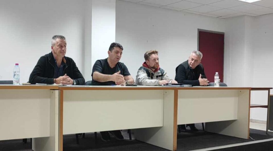 enimeroseis politiki prostasia dimos ioanniton