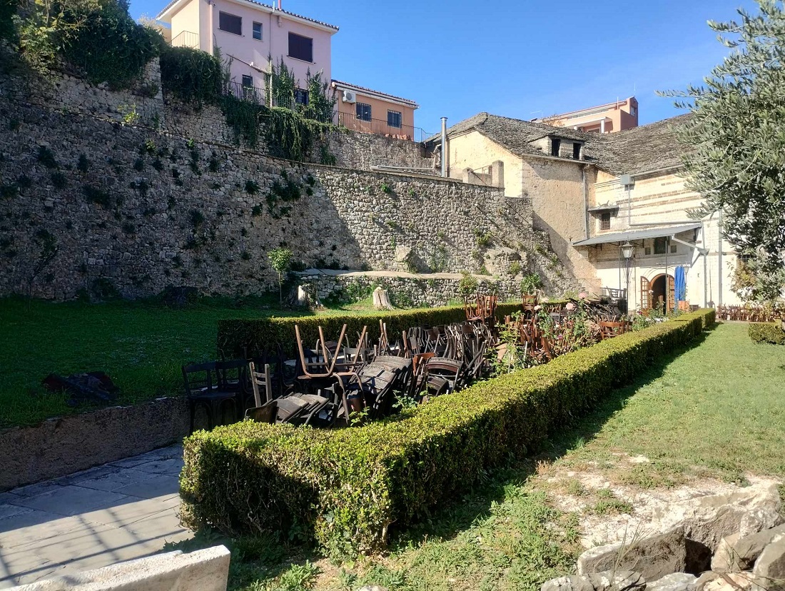 Mhtropoli katharismoskamenwn 2