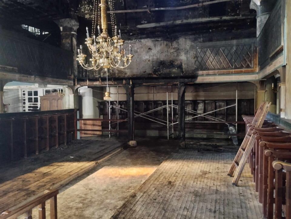 Mhtropoli katharismoskamenwn 4