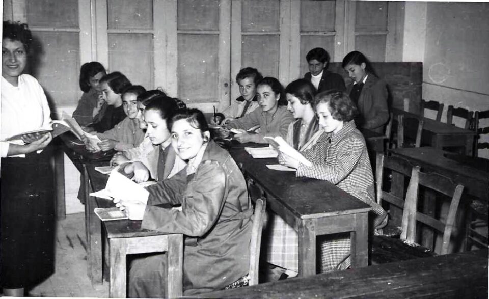 ellinoamerikaniko instiouto statira