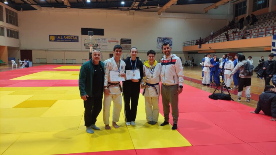 tzounto Spartakos efivwn