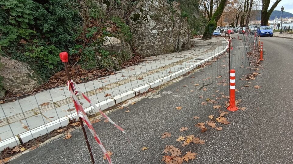 vraxos perifraxi paralimnio