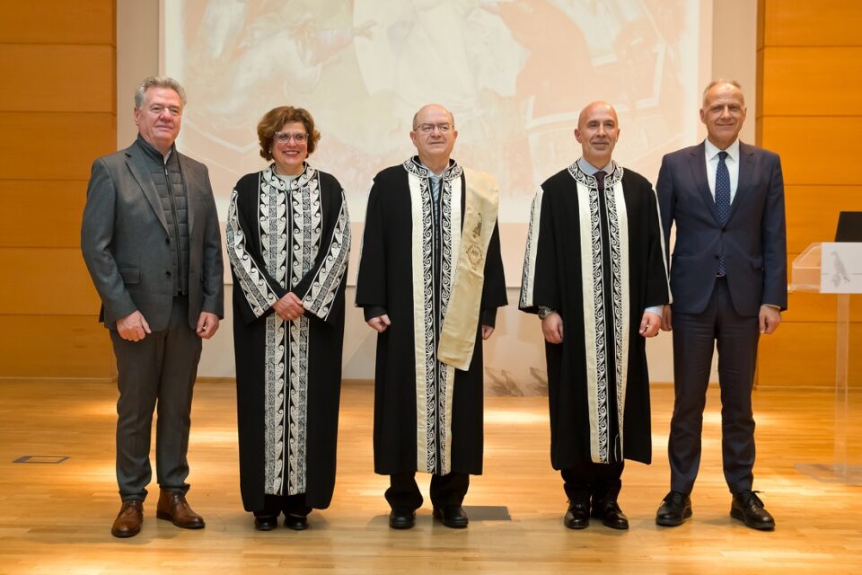 Anagorefsi Mantzoros