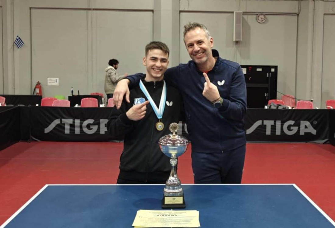 Πρωταθλητής εφήβων στο πινγκ πονγκ ο Γιώργος Κοσμάς 55 Kosmas Ping pong Efivwn 1