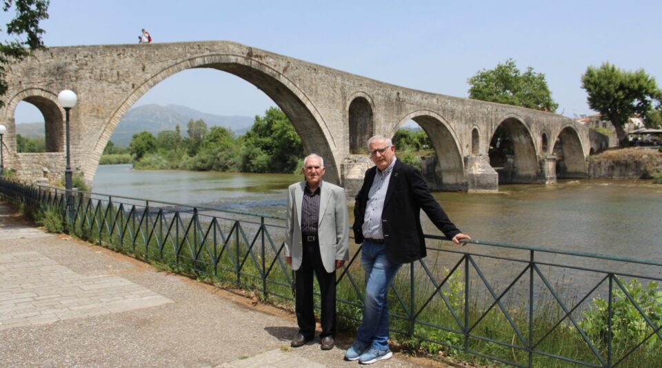 Kostas Eftaksias v gyftopoulos