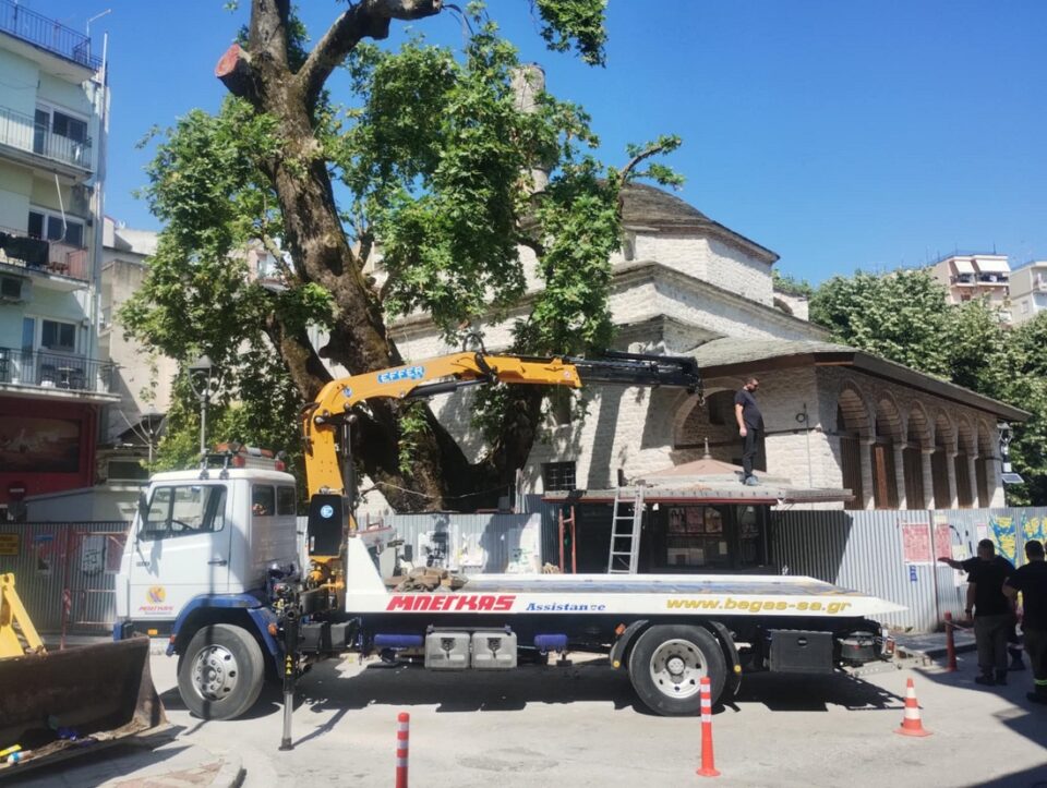 apomakrinsi peripterou Kaloutsiani 1