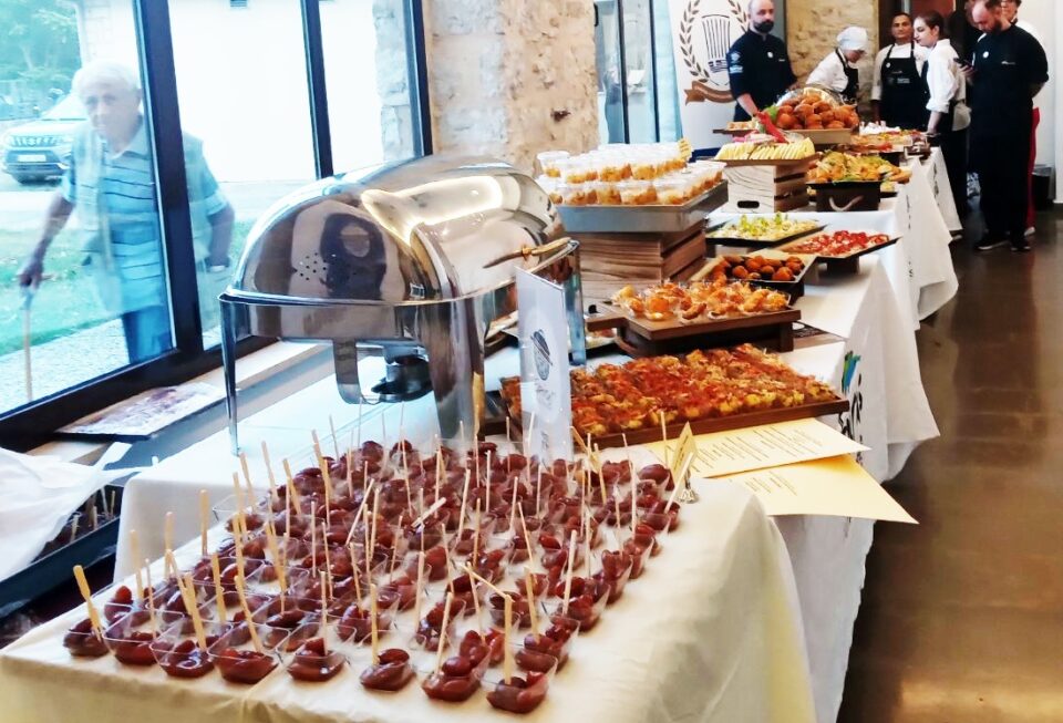 mpoufes ipirotiki gastronomia