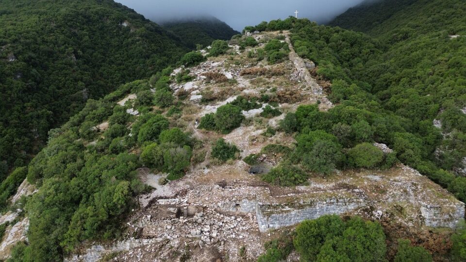 Anaskafes oxyrwsi Sistrouniou