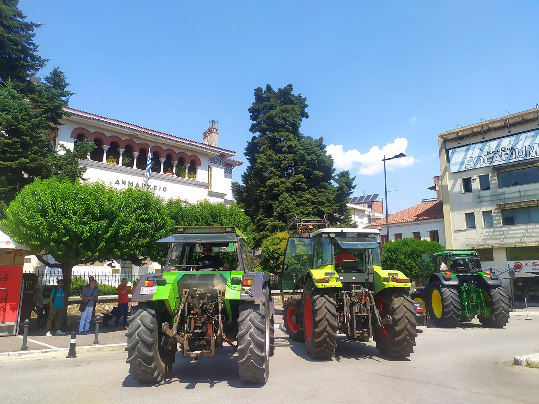 Πολιτικά μαζί, νομικά απέναντι Δήμος και παραγωγοί 50 agrotes lapsista