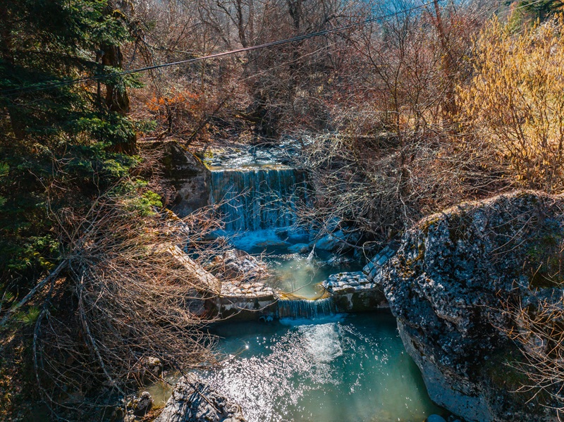 Sarantaporos fragmoi 1