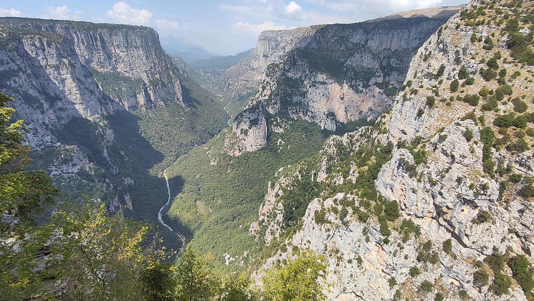 xaradra Vikou apo Mpeloi