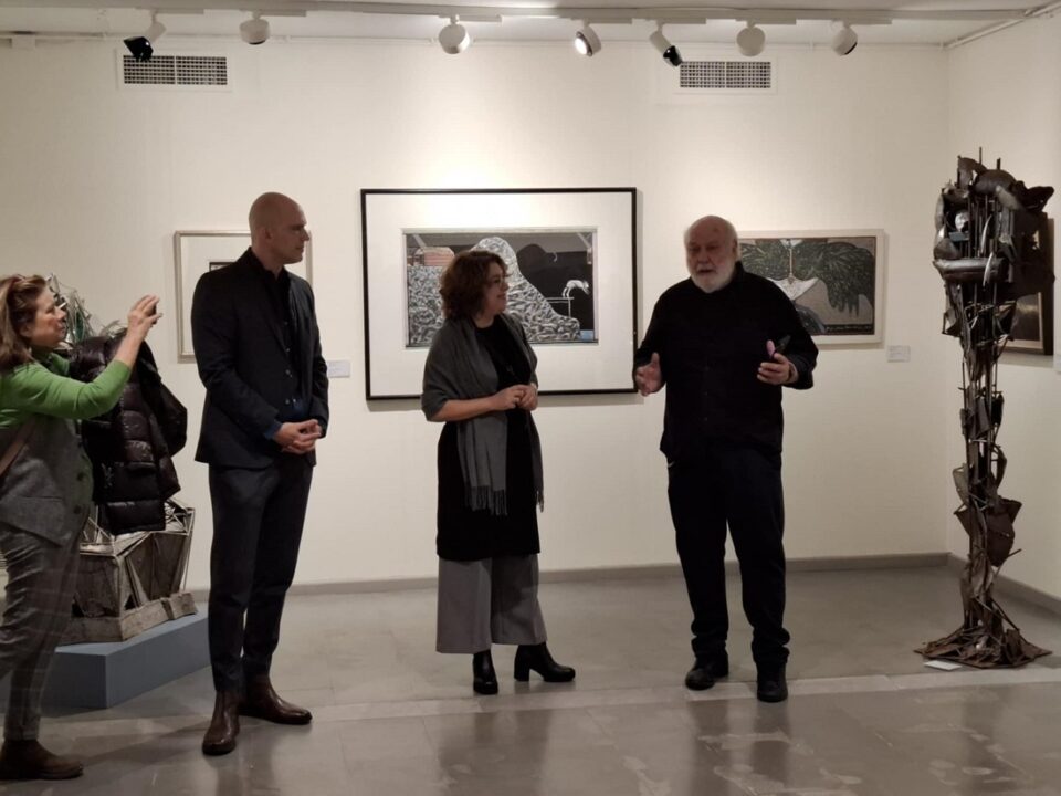 Egkainia Ahxoi Dialogoi