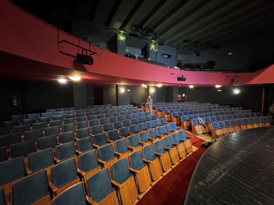 Kampereio Theatro anakainismeno