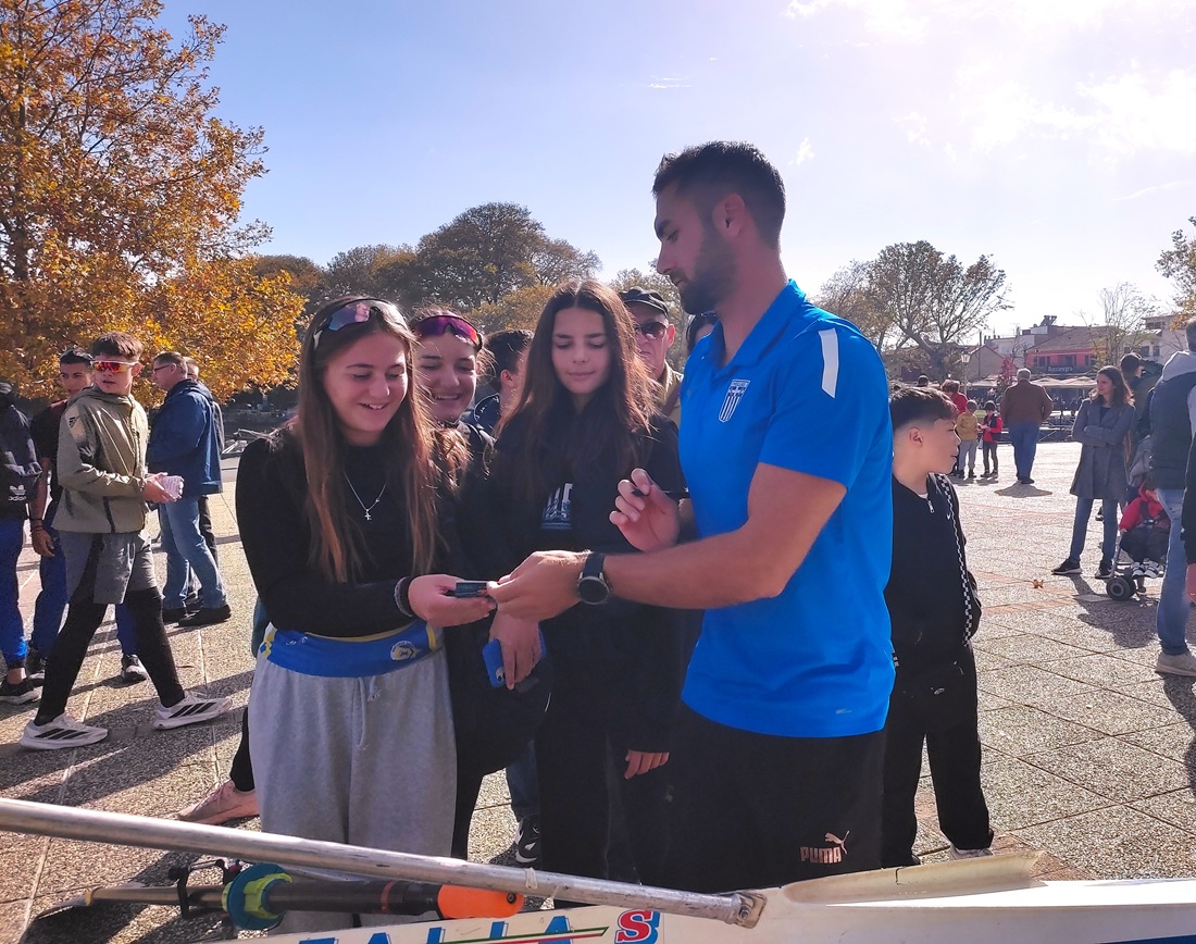 Kwpilasia stin plateia Ntouskos 2