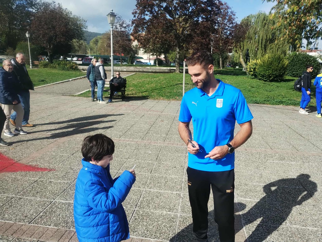 Kwpilasia stin plateia Ntouskos 3