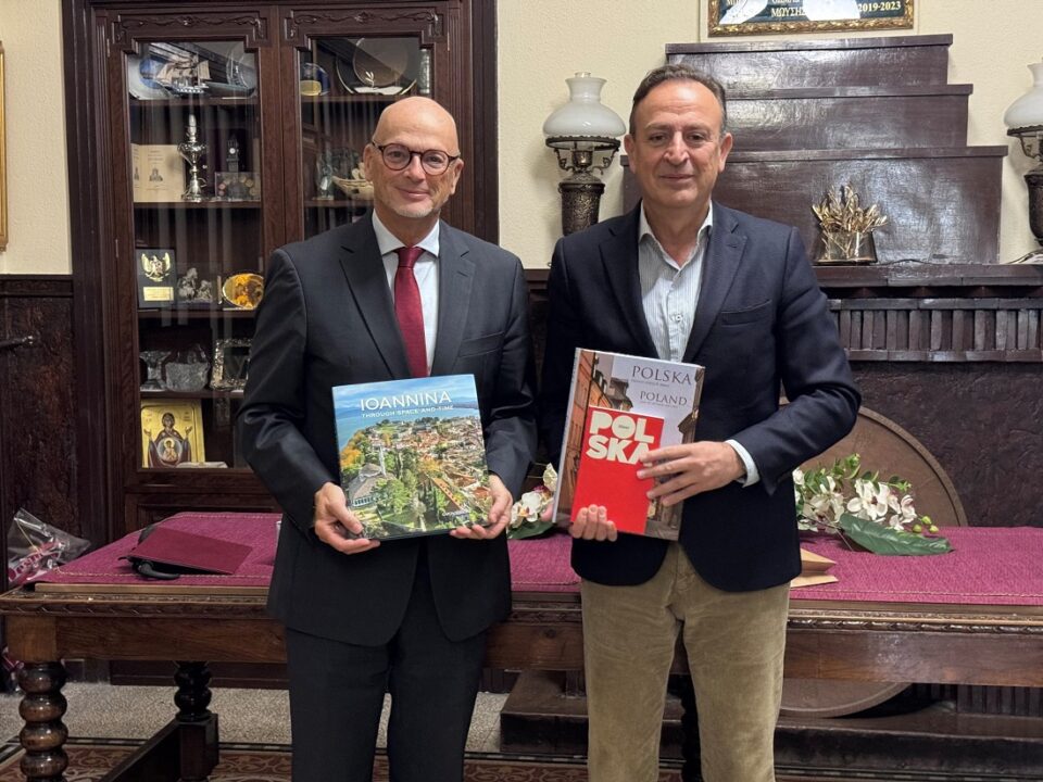 Mpegkas Polwnos presvis