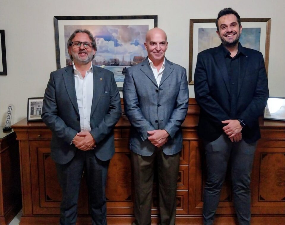 Sourvinos Mpekas