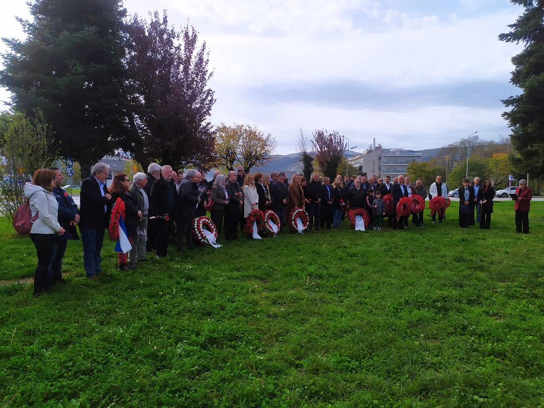 Το Πολυτεχνείο ζει με σύγχρονες αναγνώσεις των μηνυμάτων 54 Polytexneio 2025 katatheseis stefanwn