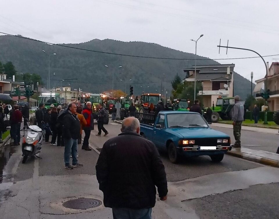 Mploko Agrotwn Louros