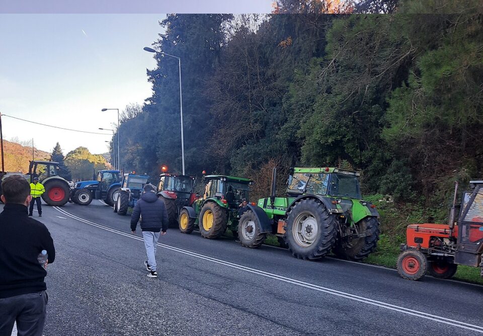 Mploko agrotes Polemiko Mouseio