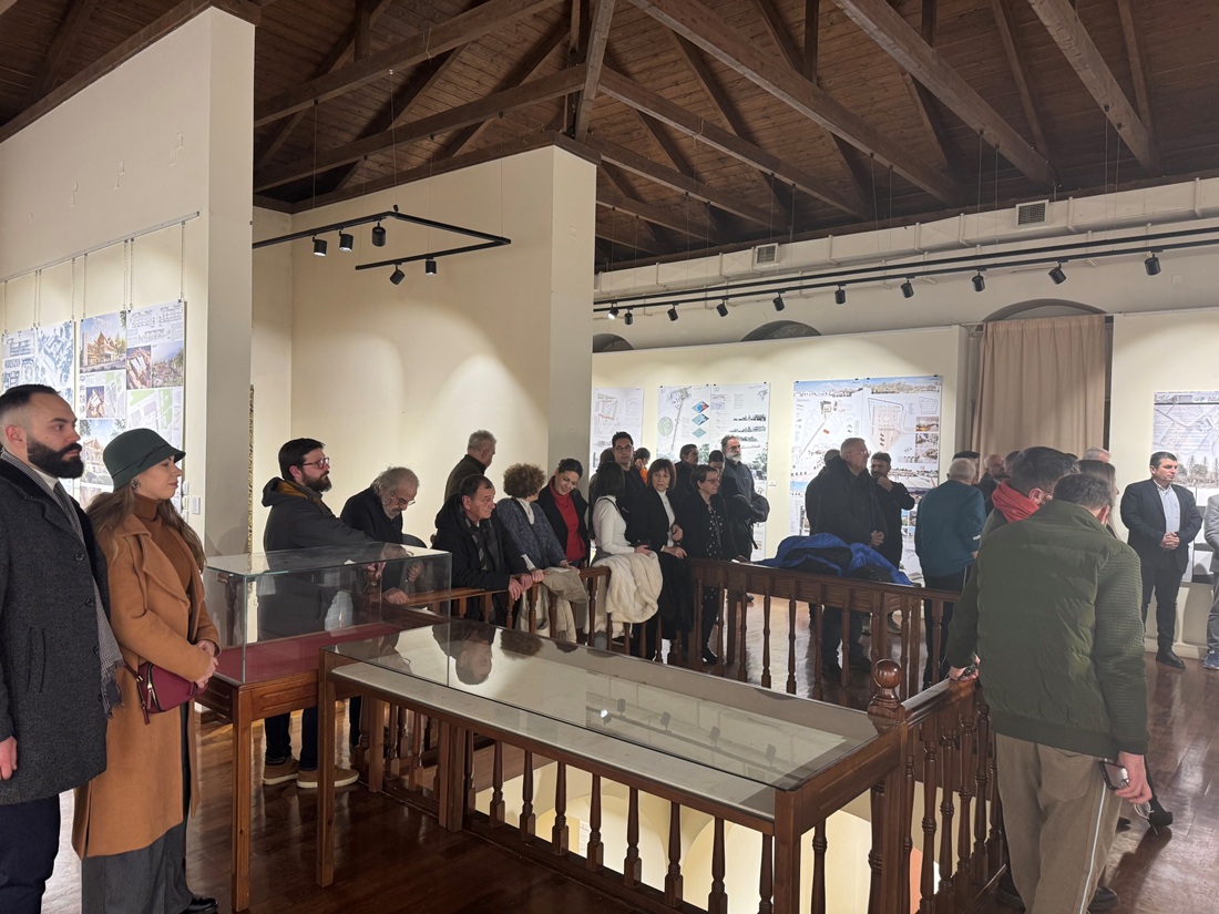 egkainia ekthesi protaseis Agia Marina 3