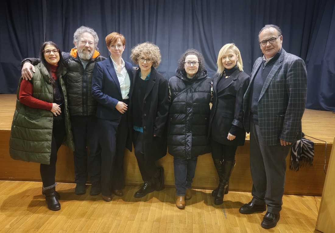 prosvasimotita politismos2